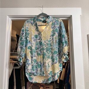 GiGiO Floral Blouse with Blue and Yellow Hues